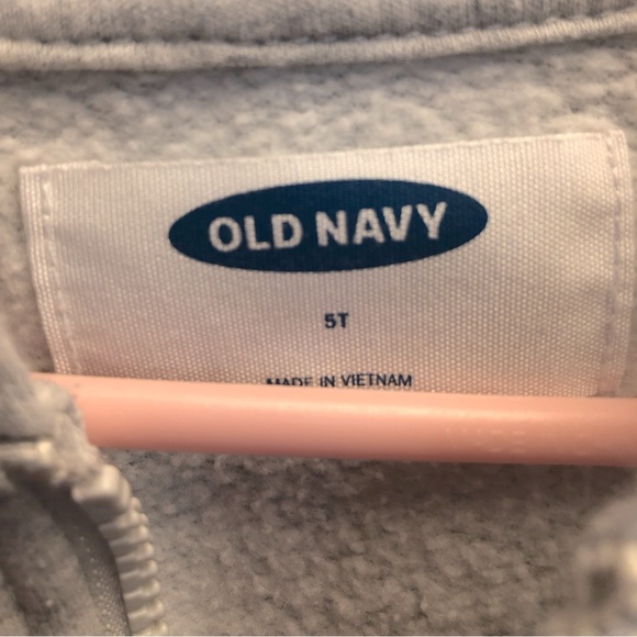 Old Navy zip up hooded sweatshirt, gray/pink, 5T (2 available) - Picture 3 of 5